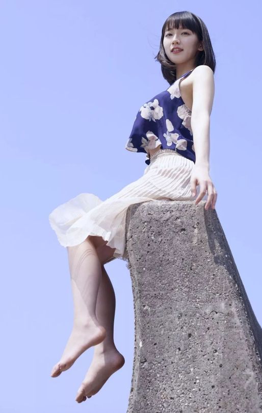 高赛燕的绝美写真，优雅与灵动的艺术捕获