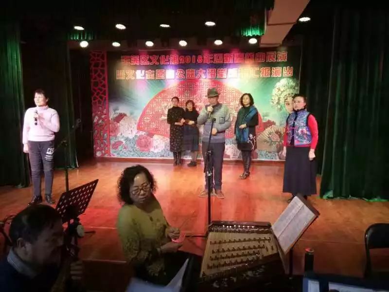 饱满区剧团新向扶引领立异，塑造未来剧坛新篇章