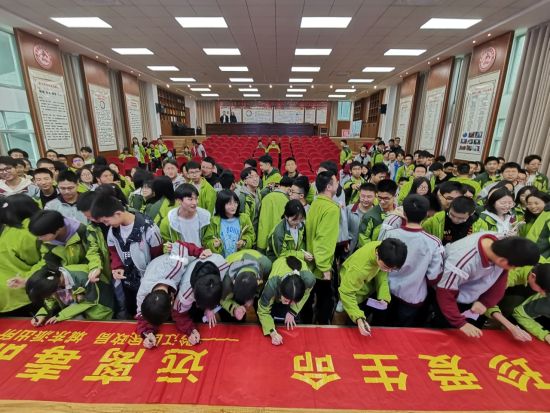 黔江区初中最新新闻动态概览