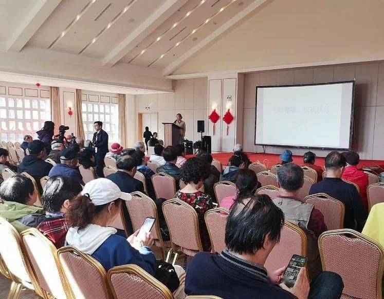 泉湖村委会最新向导团队亮相，展望未来生长之路