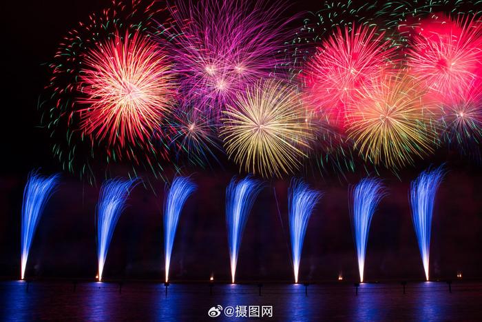 2024澳门正版资料大全,普遍的诠释落实要领剖析_GT75.671