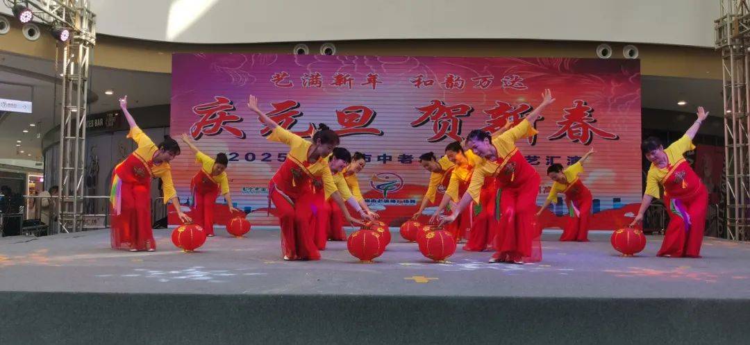 文化与科技融合，探索未来广场舞的盛宴——2025年最新趋势