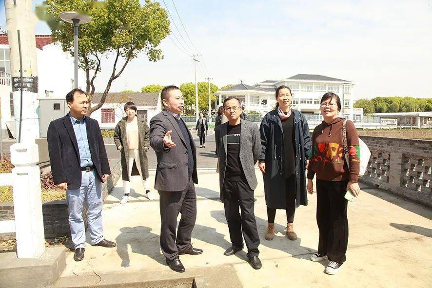嵋岘村委会最新向导团队，引领墟落生长的焦点实力揭秘