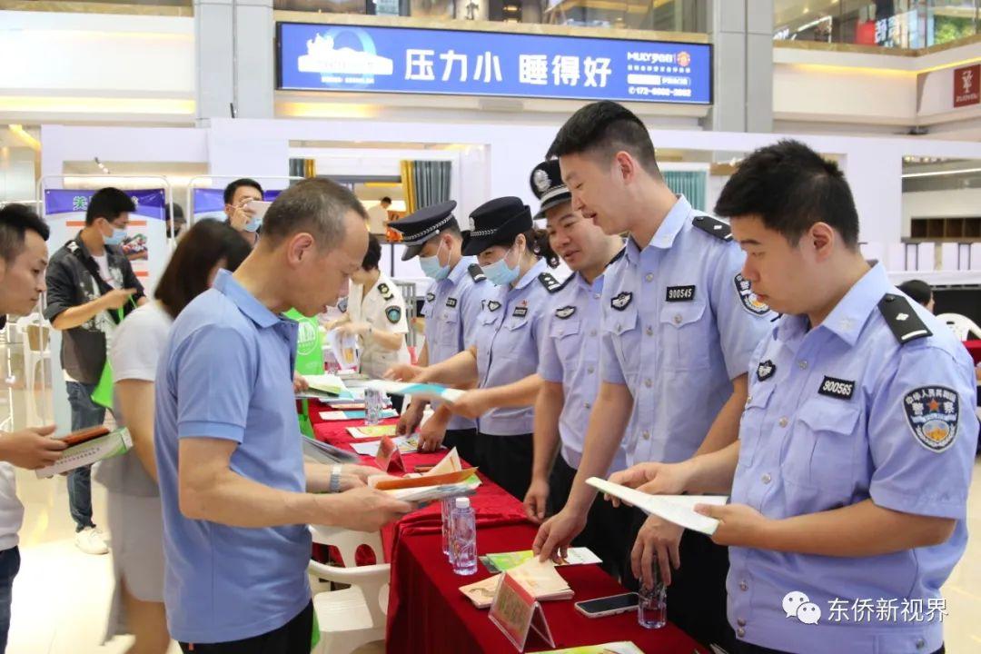 崇信县公路运输治理事业单位最新向导概览，向导名单及职责揭秘！